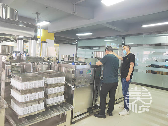 河南開封客戶選購自動豆腐機器，擴展生意
